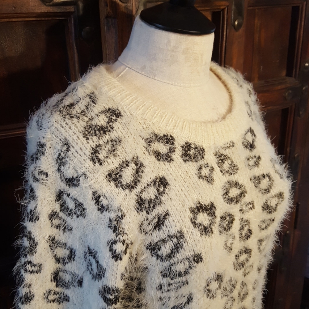 Chic Leopard-Print Boho Sweater Dress *L* - Picture 5 of 8